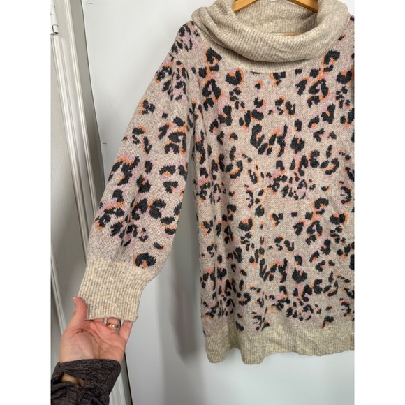 Anthropologie Emmy Cowl Neck Tunic Sweater Leopard Print Beige Pink Orange Sz M - Picture 4 of 10